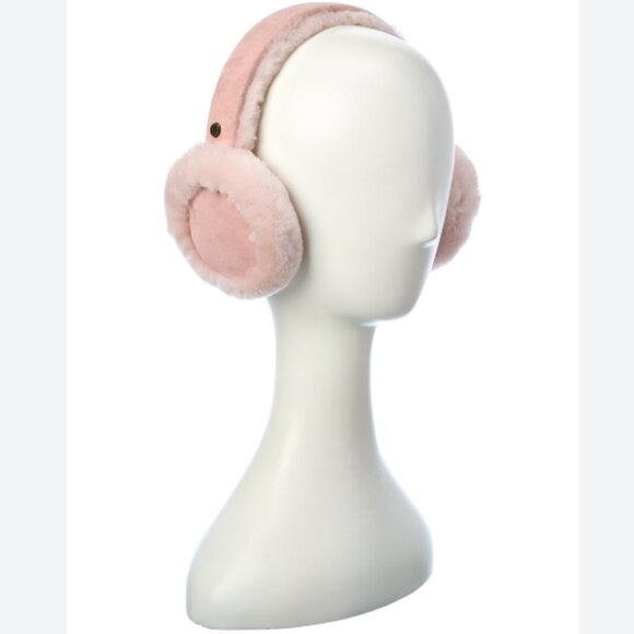 NWT UGG Classic Logo Genuine Dyed Shearling Earmuff - Picture 2 of 5